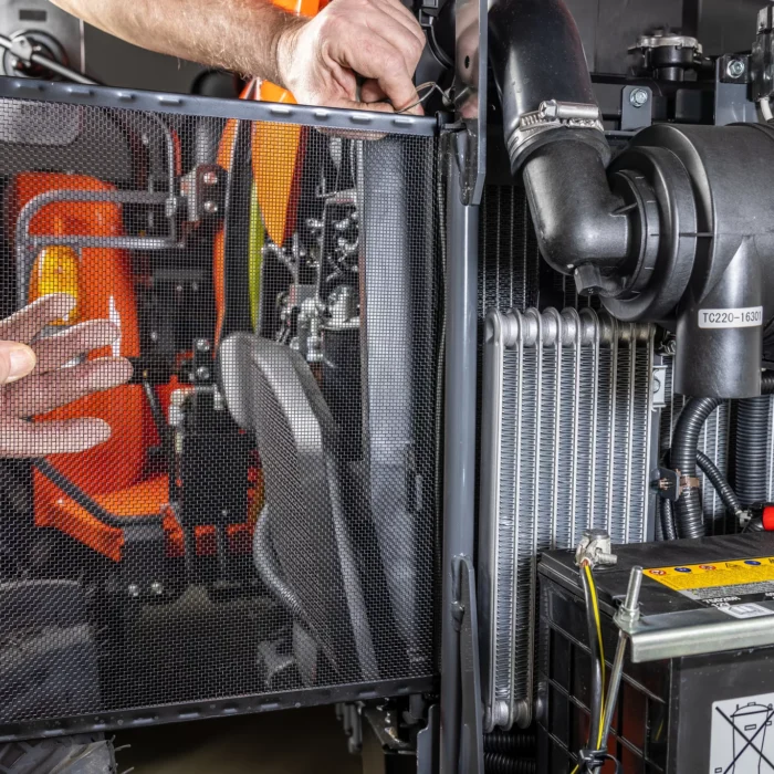 rm-motoculture-Motoculture-L1-382_Studio_details12