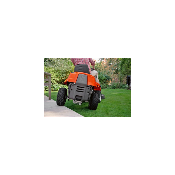 tondeuse-autoportee-frontale-r112c5-husqvarna (5) tondeuse-autoportee-frontale-r112c5-husqvarna (5)